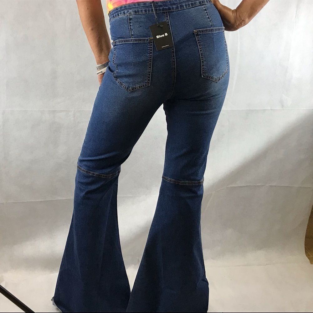 Aluna Levi flared leg, high waisted jeans - Picture 9 of 10